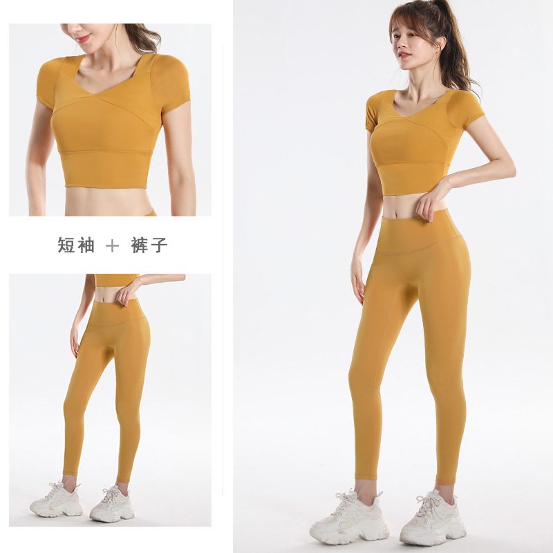 速乾性スポーツトップ（内蔵ブラ付き）プラスサイズ 2026年 - Yoga Fitness & Nutrition Llp のレビューと価格
