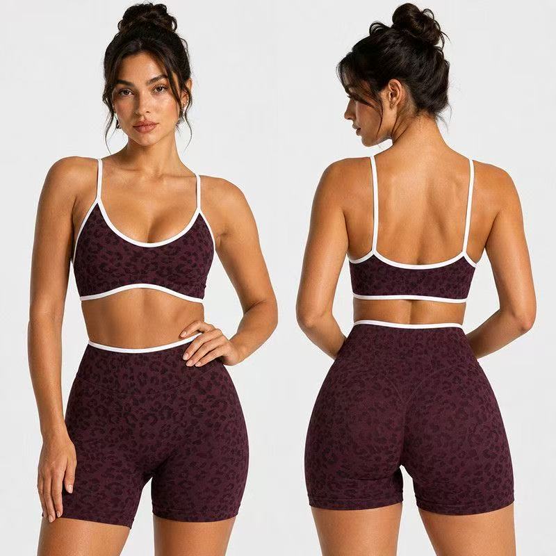 ロゴ入りレディースレオパード柄薄型ストラップスポーツブラ、コ - Yoga Fitness Logo のレビューと価格